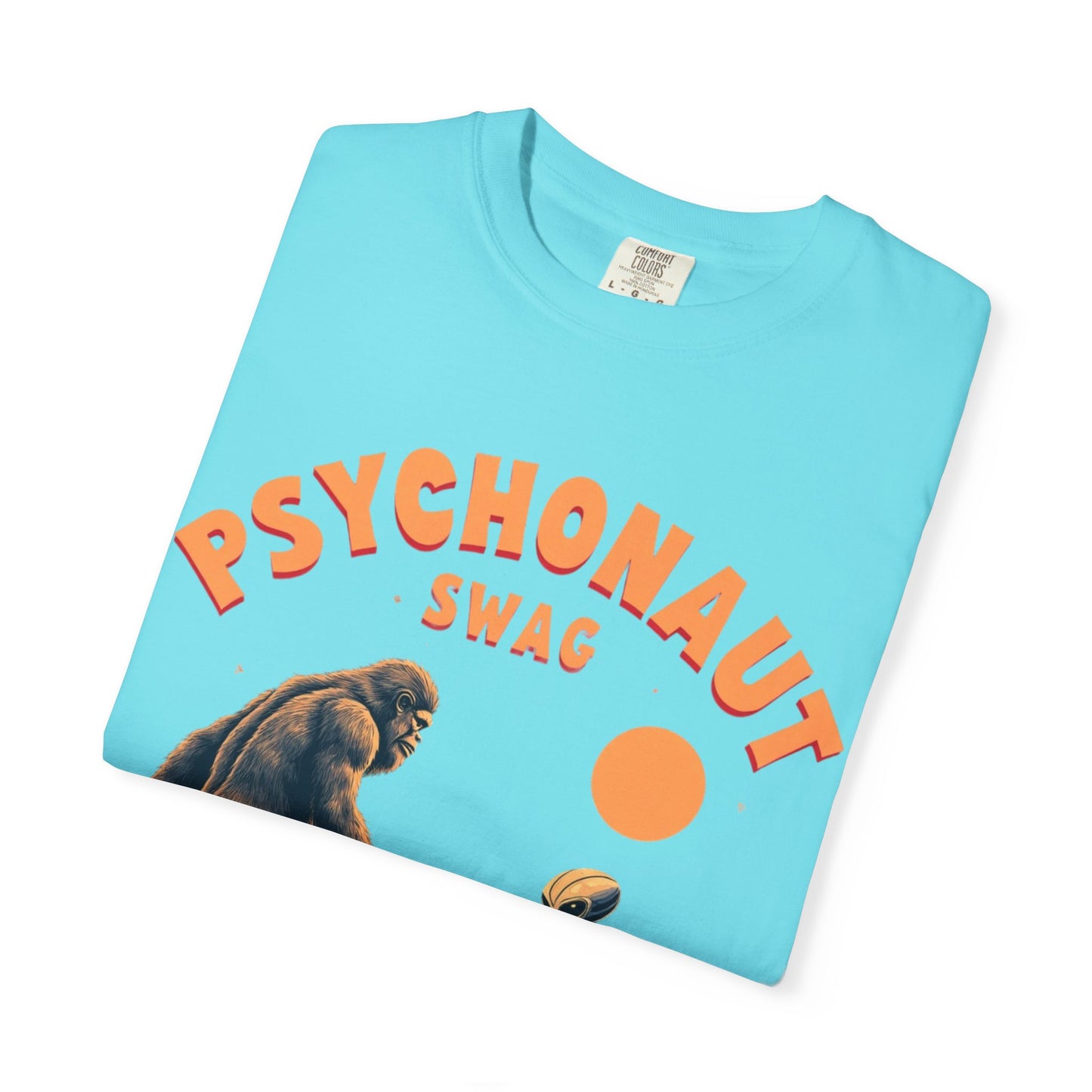 Alien vs Bigfoot, Psychonaut Swag Unisex T-Shirt, Funny Graphic Tee, Unique Gift for Gamers, Outdoor Lovers, Birthday, Casual Wear