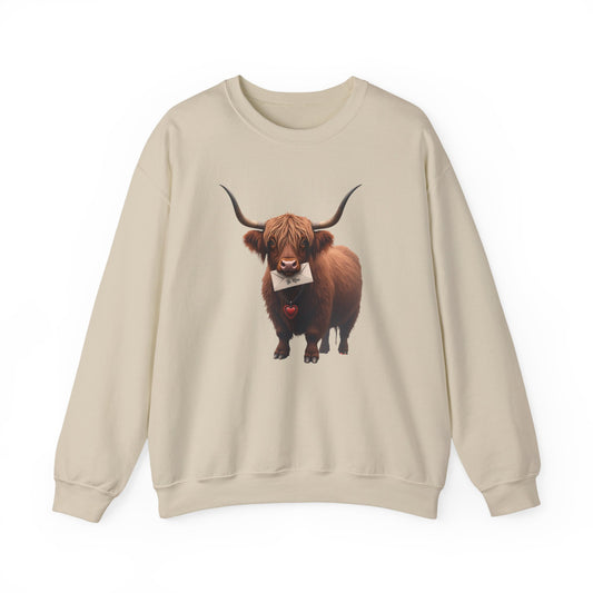 Highland Cow with Valentine, Unisex Heavy Blend™ Crewneck Sweatshirt