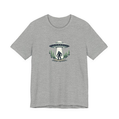 Squatch Sighting T-Shirt – Sasquatch UFO Abduction Graphic Tee