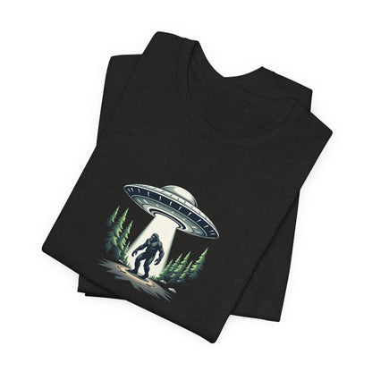 Squatch Sighting T-Shirt – Sasquatch UFO Abduction Graphic Tee