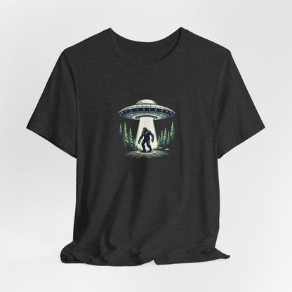 Squatch Sighting T-Shirt – Sasquatch UFO Abduction Graphic Tee