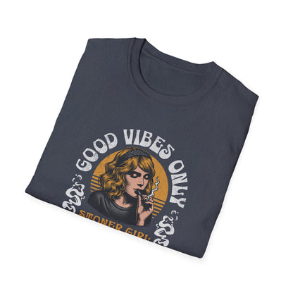 Stoner girl, Unisex Softstyle T-Shirt