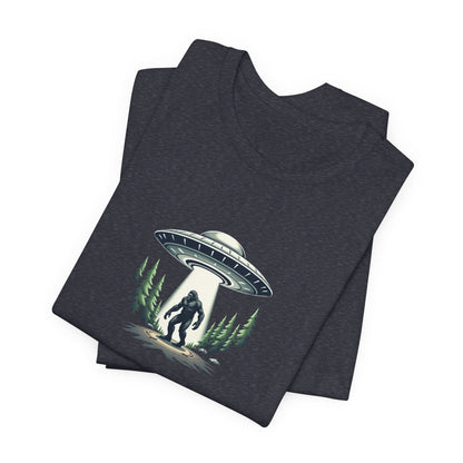 Squatch Sighting T-Shirt – Sasquatch UFO Abduction Graphic Tee