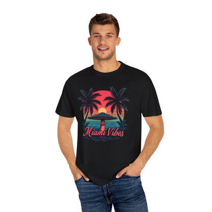 Miami Vibes, T-Shirt with Tropical Vibes Design, Summer Apparel, Beachwear, Gift for Vacation Lovers, Relaxed Style - Psychonaut Swag