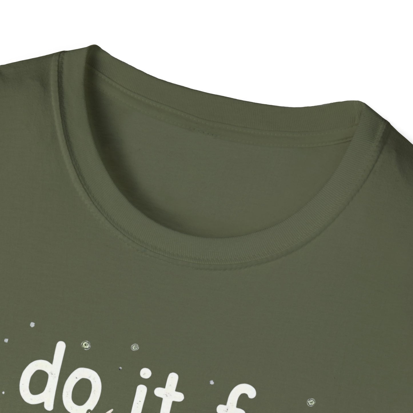 I Do It For Doe Reindeer T-Shirt — Funny Christmas Holiday Tee