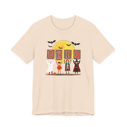 Halloween sports fan Tee, Fun T-Shirt for Fall, Unisex Short Sleeve Shirt, Spooky Season Apparel, Halloween Party Outfit, Gift for Halloween [...]