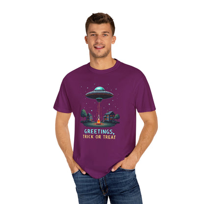 Halloween Alien Greetings T-Shirt, Unisex T-Shirt, Funny Halloween Tee, Trick or Treat Shirt, Spooky Season Apparel, Gift for [...]
