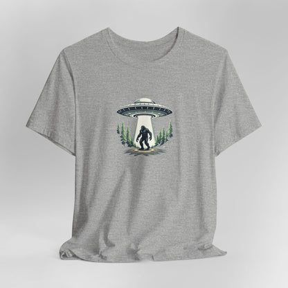 Squatch Sighting T-Shirt – Sasquatch UFO Abduction Graphic Tee