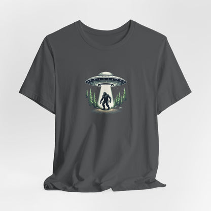 Squatch Sighting T-Shirt – Sasquatch UFO Abduction Graphic Tee