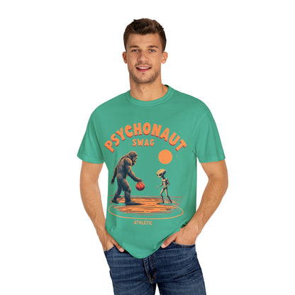 Alien vs Bigfoot, Psychonaut Swag Unisex T-Shirt, Funny Graphic Tee, Unique Gift for Gamers, Outdoor Lovers, Birthday, Casual Wear