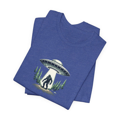 Squatch Sighting T-Shirt – Sasquatch UFO Abduction Graphic Tee