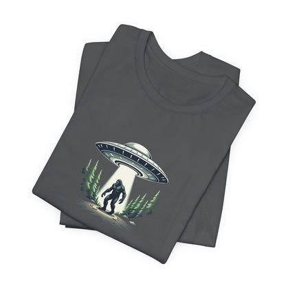 Squatch Sighting T-Shirt – Sasquatch UFO Abduction Graphic Tee