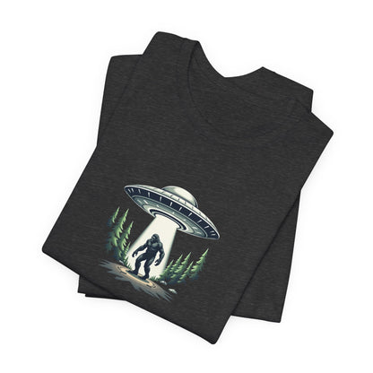 Squatch Sighting T-Shirt – Sasquatch UFO Abduction Graphic Tee