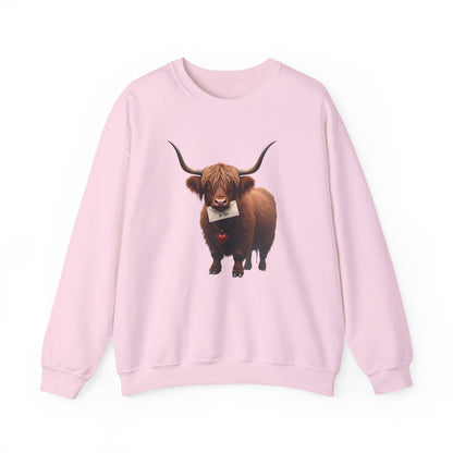 Highland Cow with Valentine, Unisex Heavy Blend™ Crewneck Sweatshirt