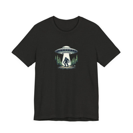 Squatch Sighting T-Shirt – Sasquatch UFO Abduction Graphic Tee