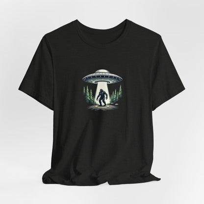Squatch Sighting T-Shirt – Sasquatch UFO Abduction Graphic Tee