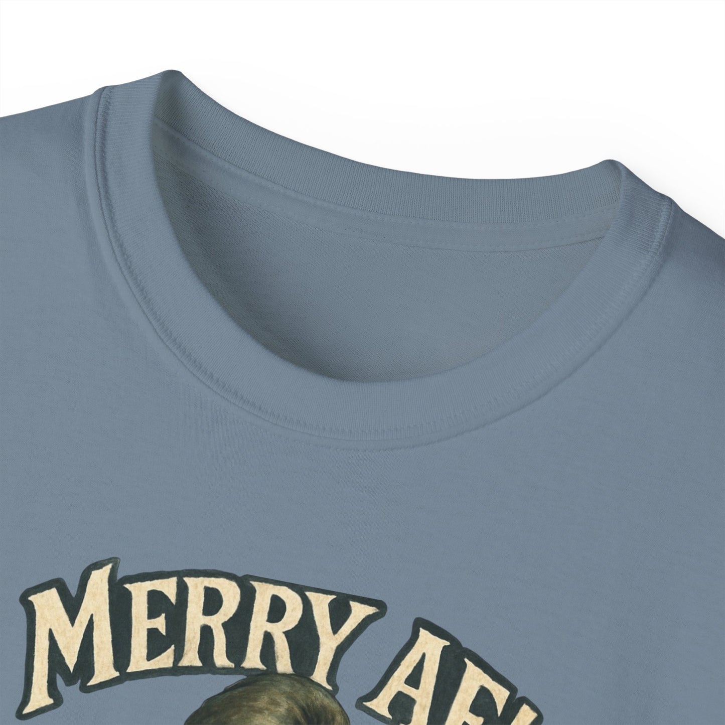 T‑Shirt — 'Merry AF' Vintage Grouchy Elf Christmas Tee