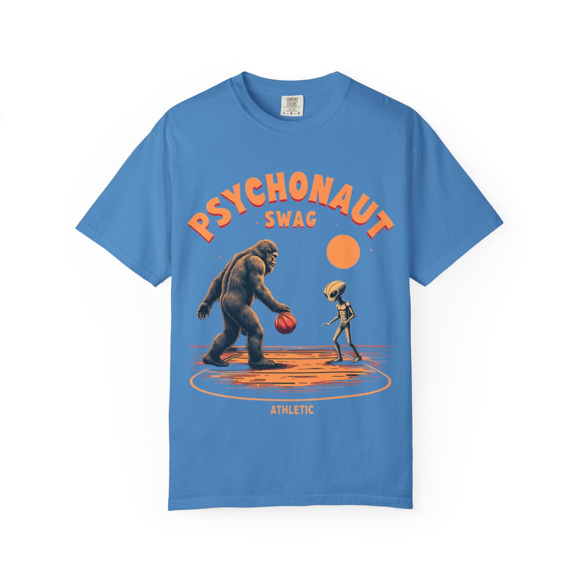 Alien vs Bigfoot, Psychonaut Swag Unisex T-Shirt, Funny Graphic Tee, Unique Gift for Gamers, Outdoor Lovers, Birthday, Casual Wear - Psychonaut Swag